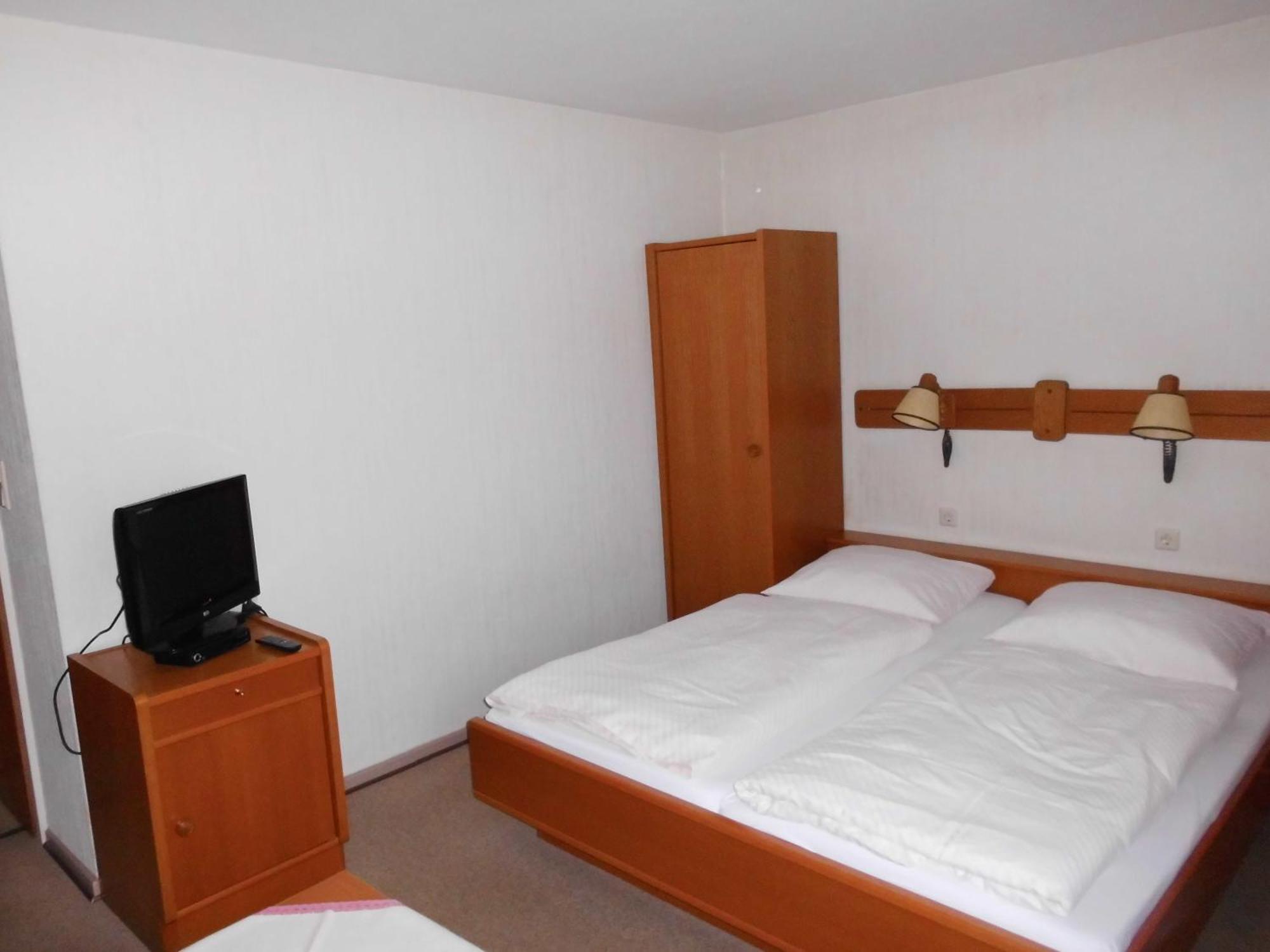 Land Gut Hotel Dierks Repke Room photo