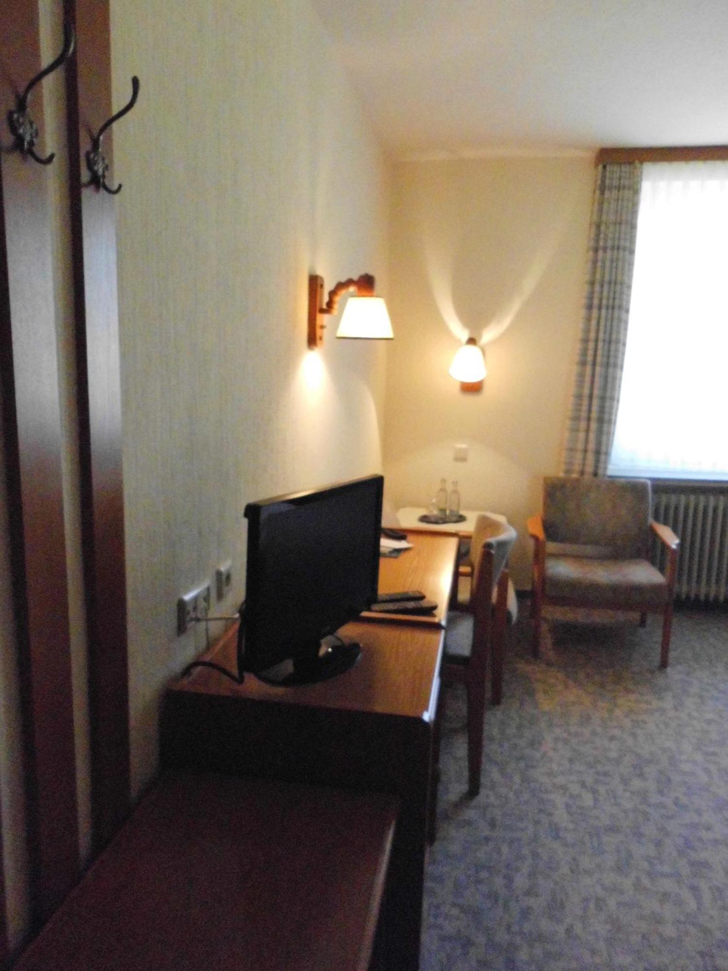 Land Gut Hotel Dierks Repke Room photo